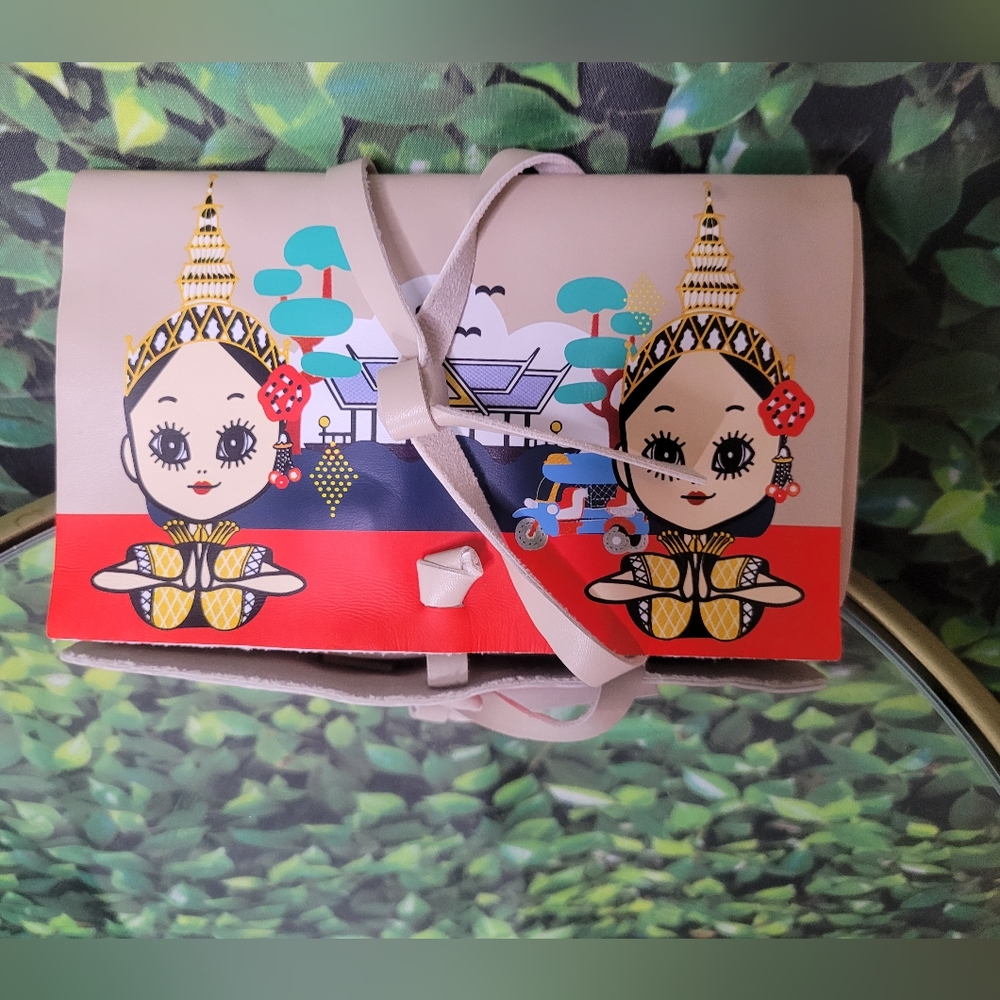 Artistry studio bangkok edition makeup brushes bag